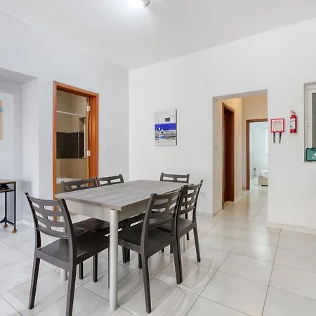 Sant Antnin Sea Side Suites By Haven And Keys Malta Apartament *