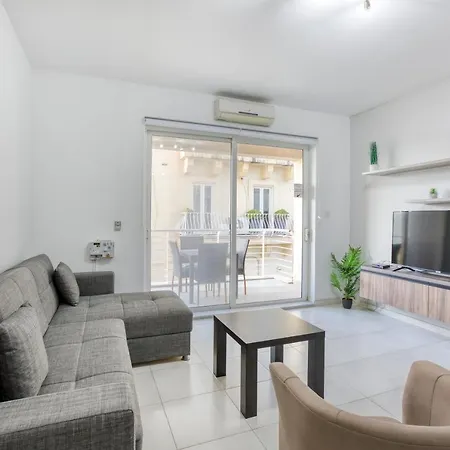 Sant Antnin Sea Side Suites By Haven And Keys Malta * Sliema