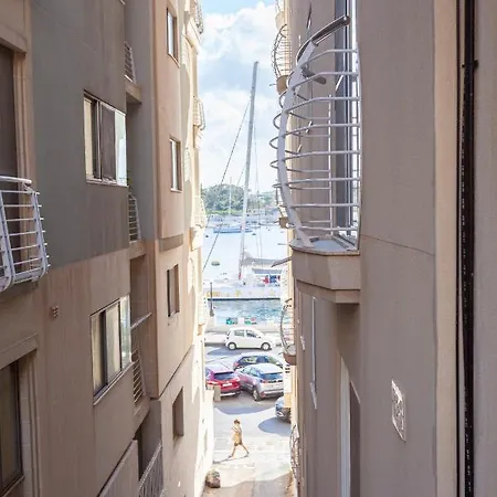 شقة Sant Antnin Suites - Sea Side - By Haven And Keys Malta *