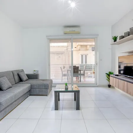 Sant Antnin Suites - Sea Side - By Haven And Keys Malta شقة