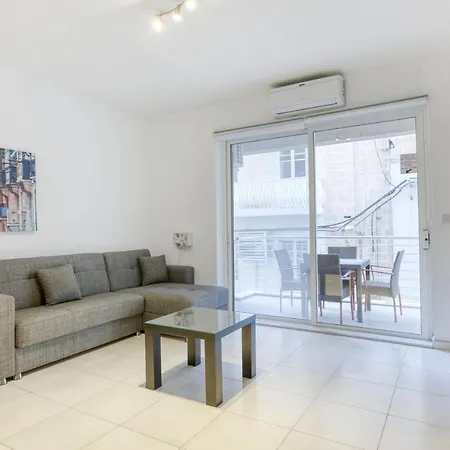 Sant Antnin Sea Side Suites By Haven And Keys Malta Apartmán Sliema