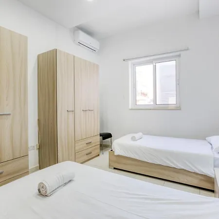 Sant Antnin Sea Side Suites By Haven And Keys Malta Apartmán Sliema