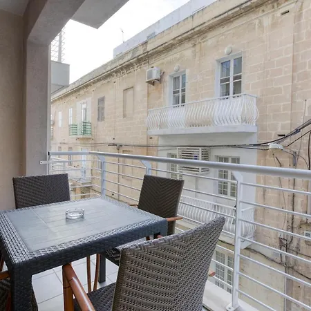 Sant Antnin Sea Side Suites By Haven And Keys Malta アパート スリーマ