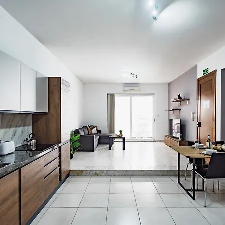 Sant Antnin Suites - Sea Side - By Haven And Keys Malta