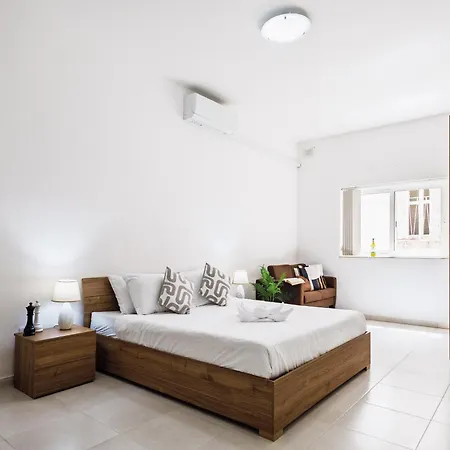 شقة Sant Antnin Suites - Sea Side - By Haven And Keys Malta