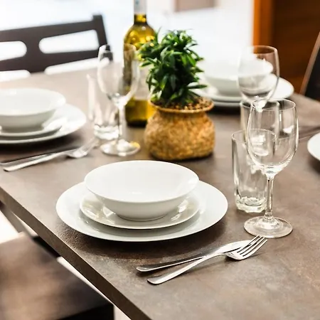 Sant Antnin Suites - Sea Side - By Haven And Keys Malta Sliema