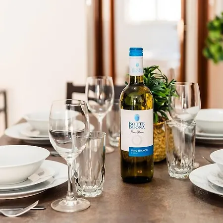 Appartamento Sant Antnin Suites - Sea Side - By Haven And Keys Malta