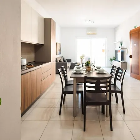 Sant Antnin Suites - Sea Side - By Haven And Keys Malta *