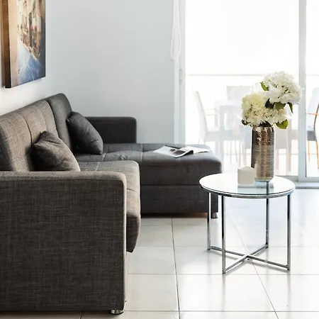 Sant Antnin Suites - Sea Side - By Haven And Keys Malta Appartamento Sliema