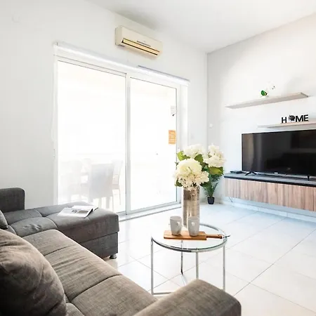 Appartamento Sant Antnin Suites - Sea Side - By Haven And Keys Malta Sliema