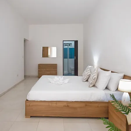 Sant Antnin Suites - Sea Side - By Haven And Keys Malta * Sliema