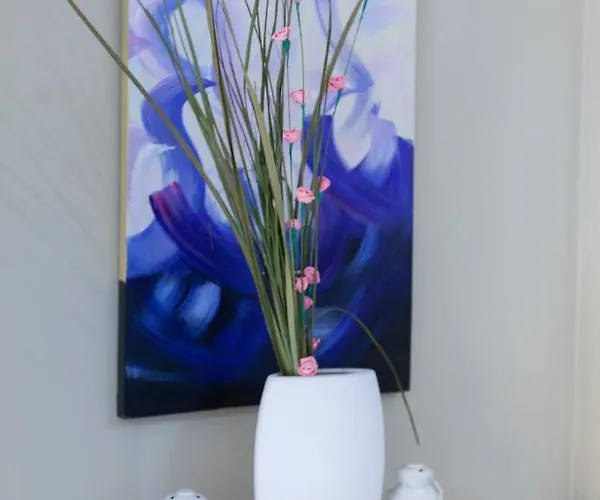 Sant Antnin Sea Side By Haven And Keys Malta * Sliema