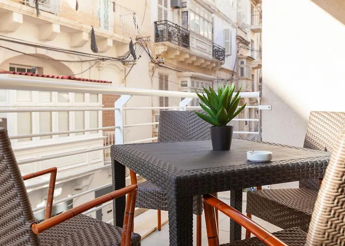 Sant Antnin Sea Side By Haven And Keys Malta * Sliema