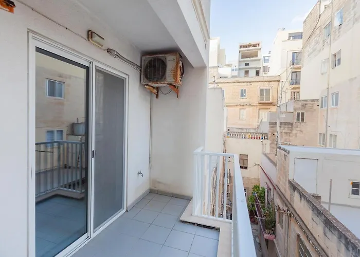 Sant Antnin Sea Side By Haven And Keys Malta