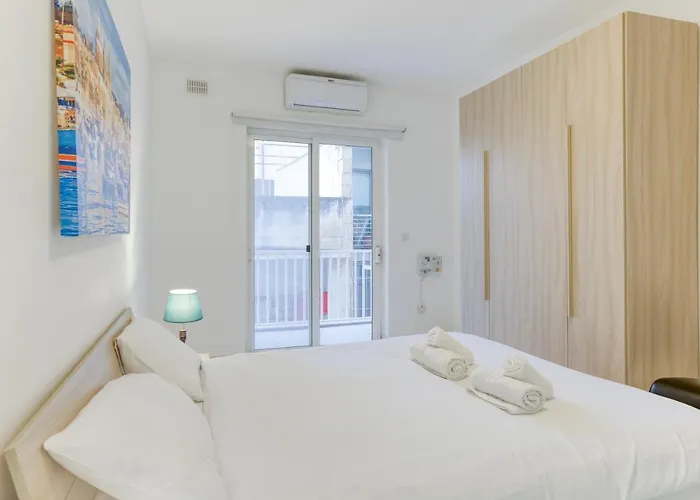 Sant Antnin Sea Side By Haven And Keys Malta Apartamento Sliema