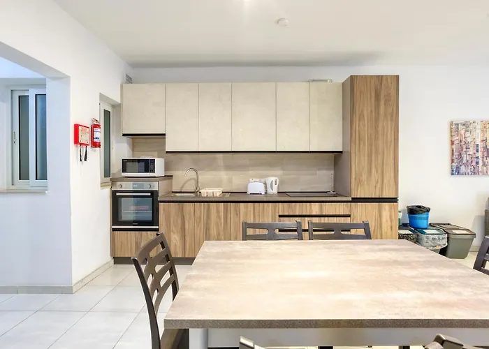 Sant Antnin Sea Side By Haven And Keys Malta