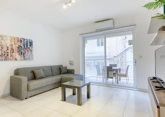 Sant Antnin Sea Side By Haven And Keys Malta Apartment Sliema