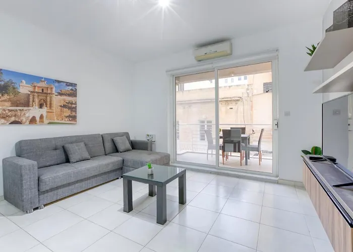 Sant Antnin Sea Side By Haven And Keys Malta Apartamento Sliema