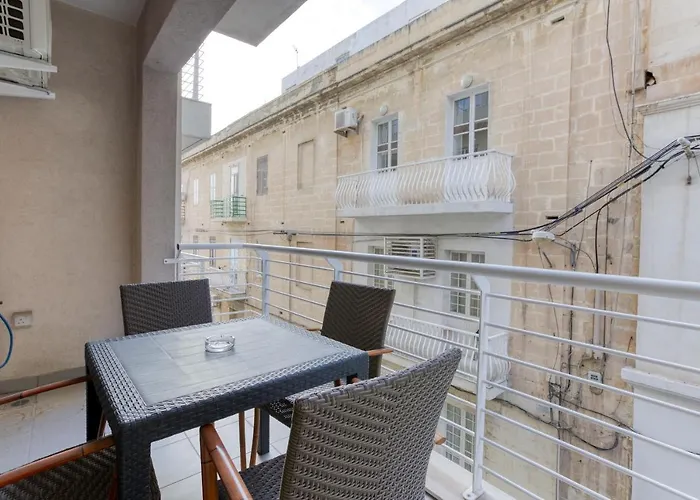 Sant Antnin Sea Side By Haven And Keys Malta Apartamento Sliema