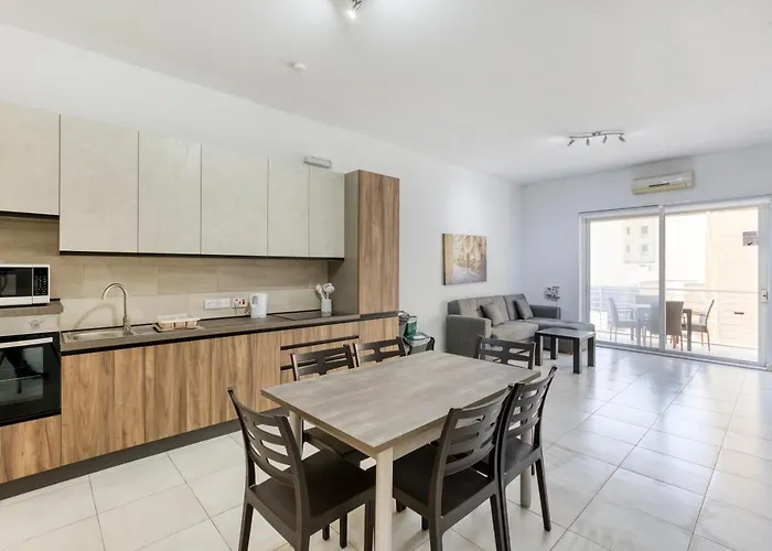 Sant Antnin Sea Side By Haven And Keys Malta *